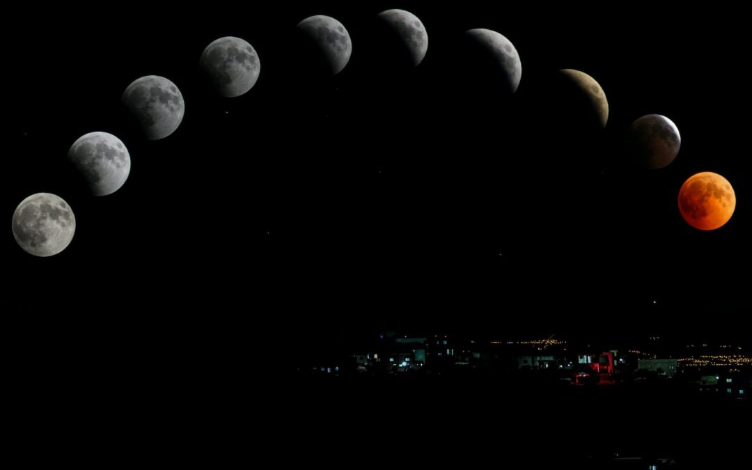 What your moon phase says about your personality and embodiment